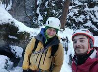 Des idiots-bêtes heureux Des idiots-bêtes heureux